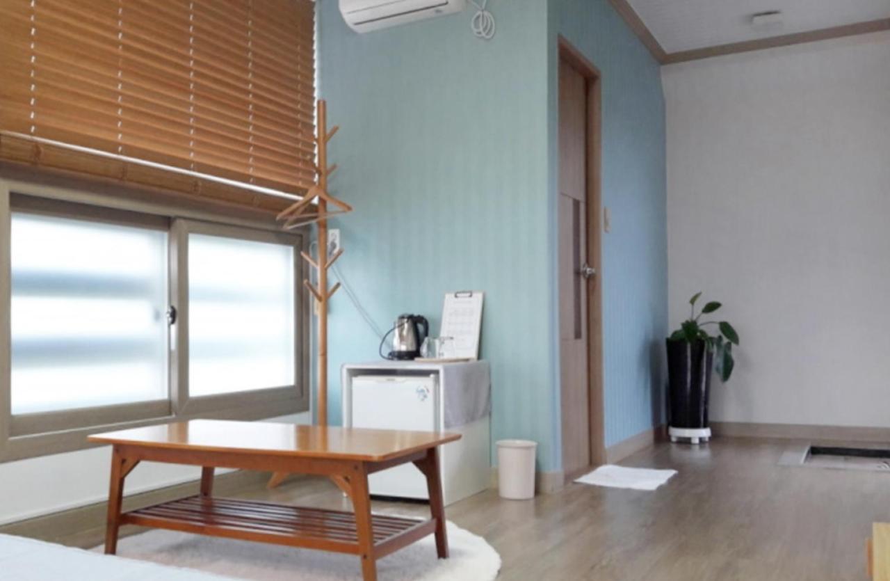 Moon Forest Guesthouse Jeju Exterior foto